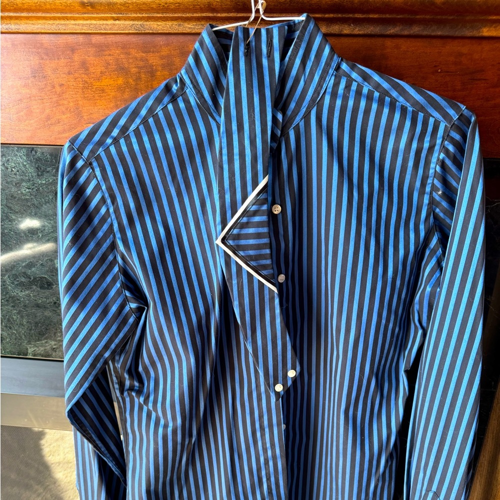 Marigold English Riding shirt. Ladies size 32
